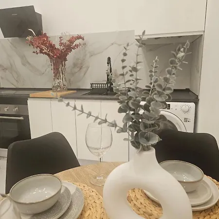 Kala-mar Apartment *